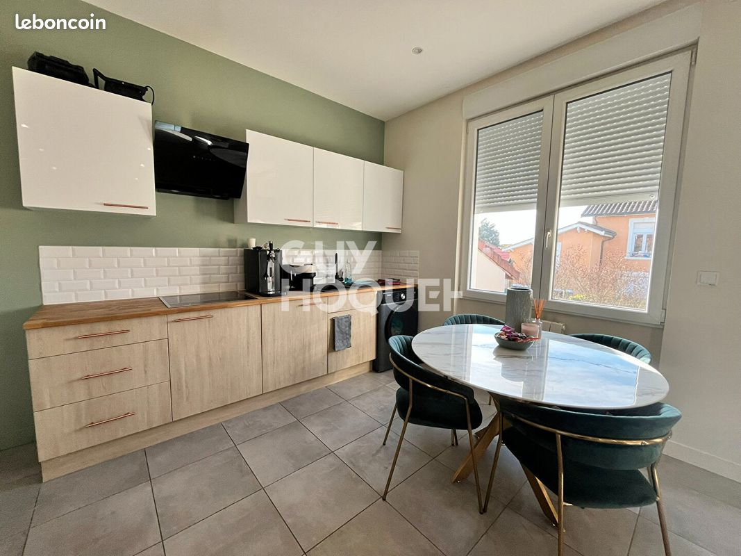 Appartement a louer decines-charpieu - 3 pièce(s) - 71 m2 - Surfyn