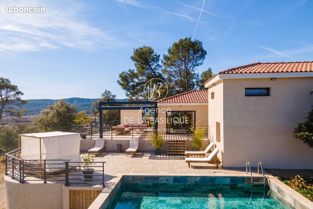 Maison 6 pièces 172 m² · à Montfort-sur-Argens · 172 m² · 575 000 €