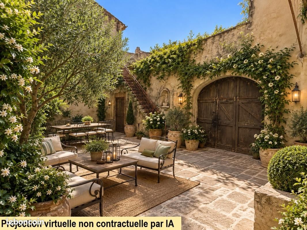 Maison 15 pièces 460 m² · à Roquemaure · 460 m² · 380 000 €