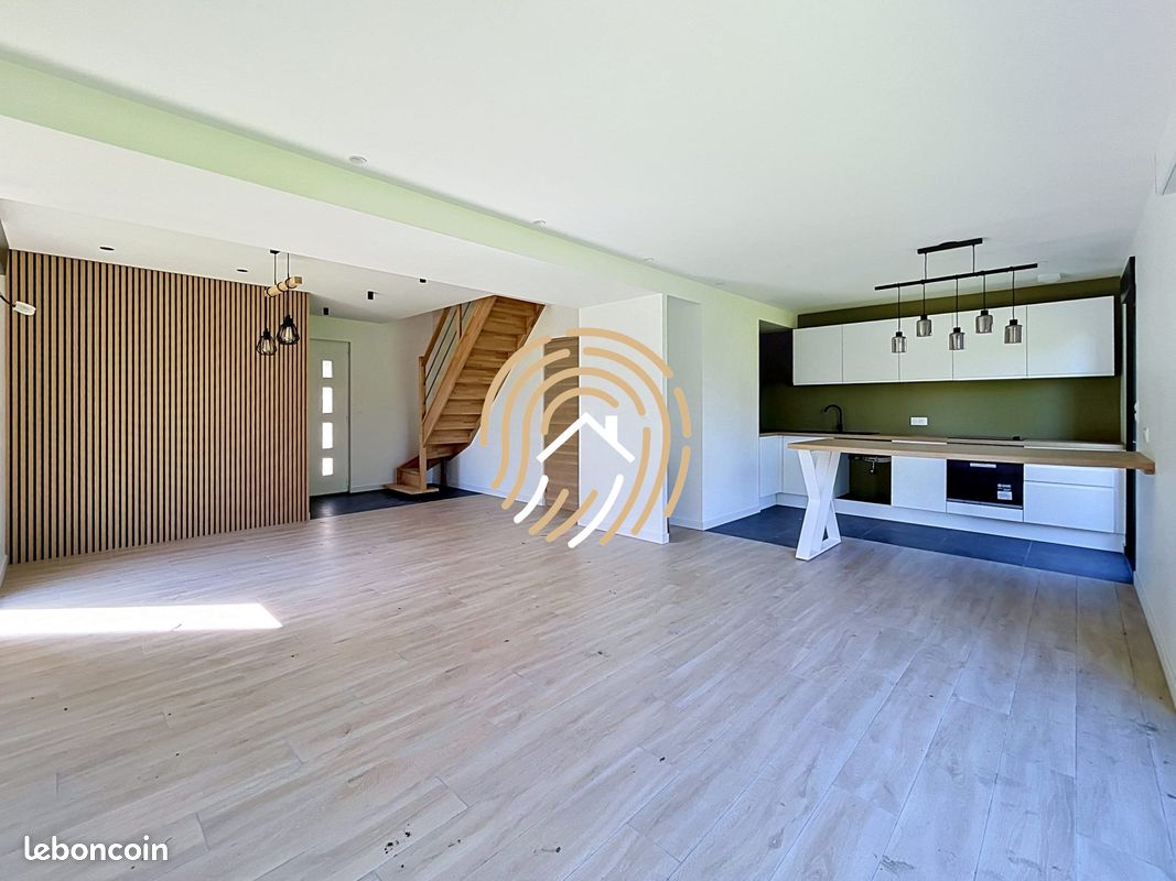Maison 5 pièces 83 m² · à Roost-Warendin · 83 m² · 230 000 €