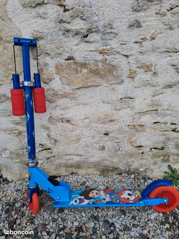 Trotinette pliable 2 roues yo kai watch (image 2)