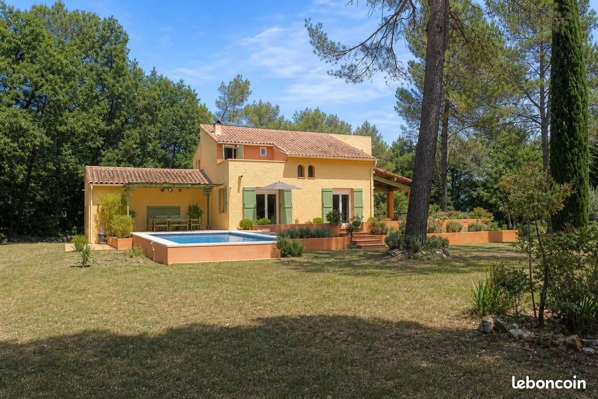 Maison 7 pièces 210 m² · à Camps-la-Source · 210 m² · 678 000 €