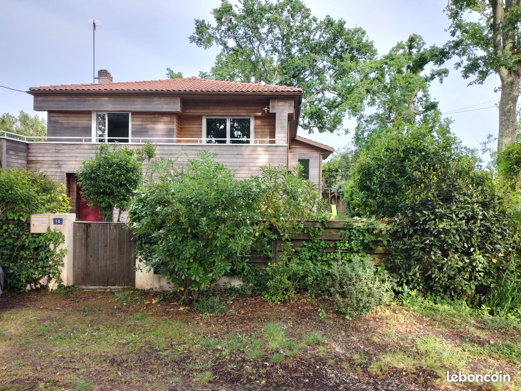 Maison 9 pièces 210 m² · à Arès · 210 m² · 830 000 €