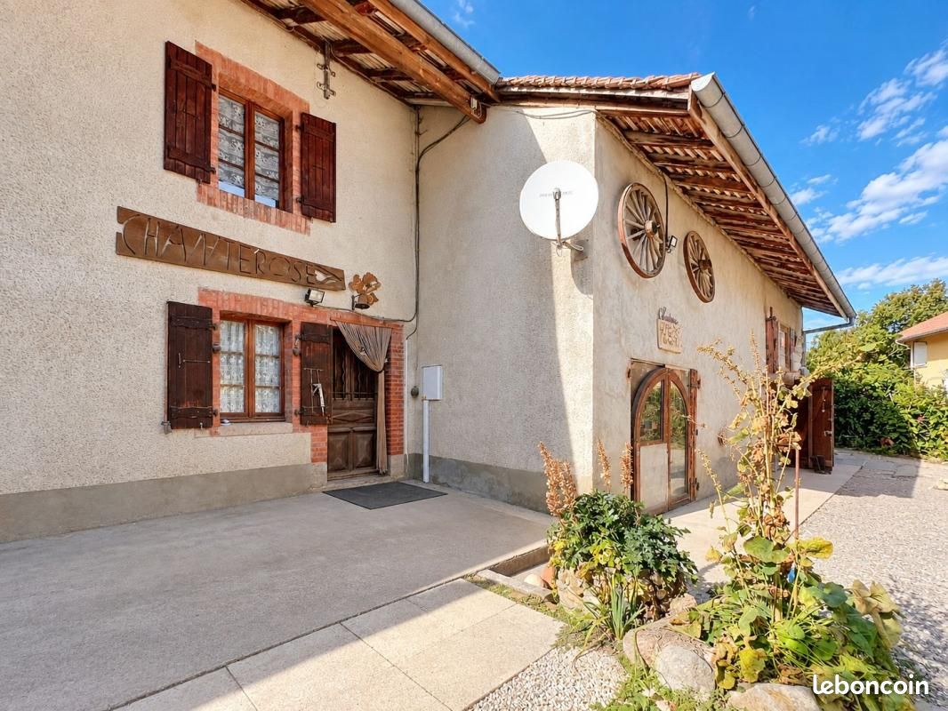 Maison 4 pièces 150 m² · à Brenthonne · 150 m² · 380 000 €