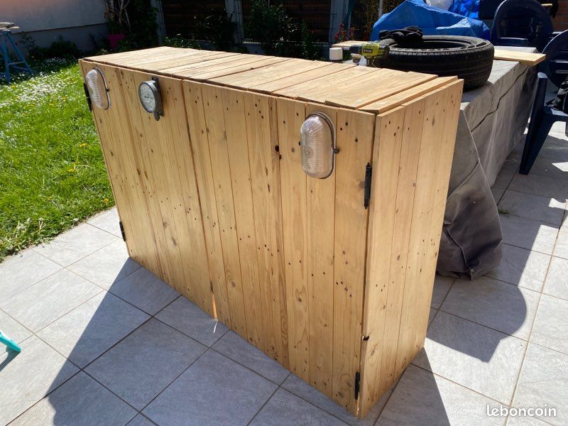 Bar en bois recyclé (image 2)