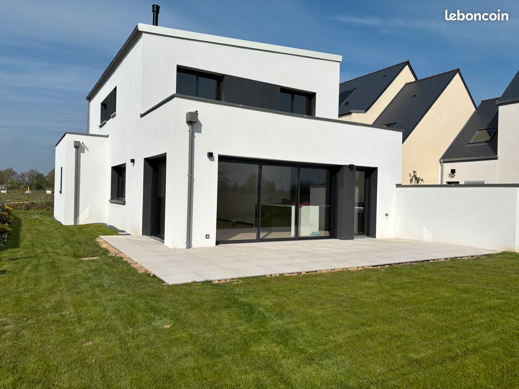 Maison 7 pièces 135 m² · à L'Hermitage · 135 m² · 405 000 €