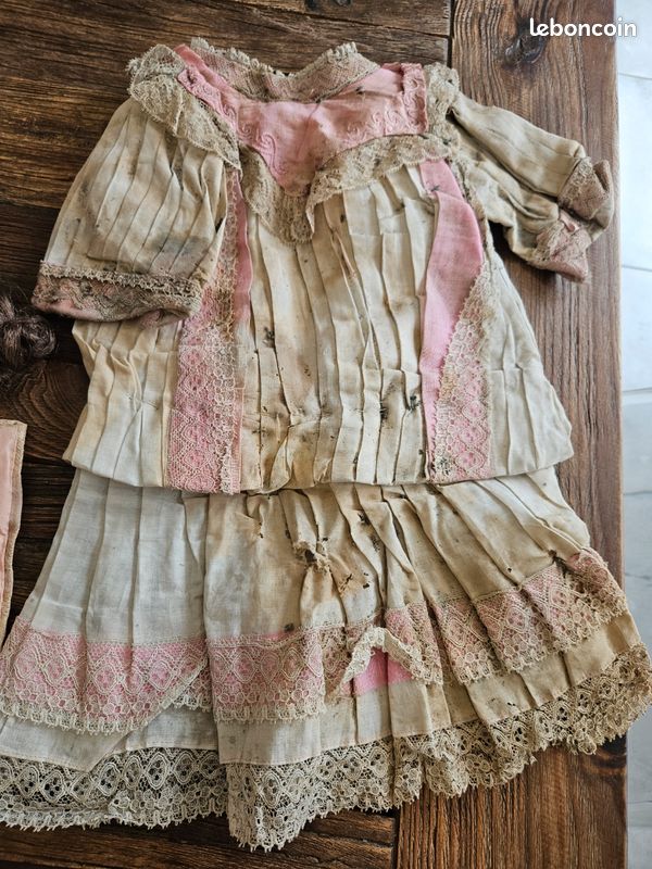 Ensemble Robe Ancienne Pour Poupée De Mode Ou Poupée Vintage