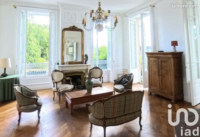 Appartement 5 pièces 144 m²