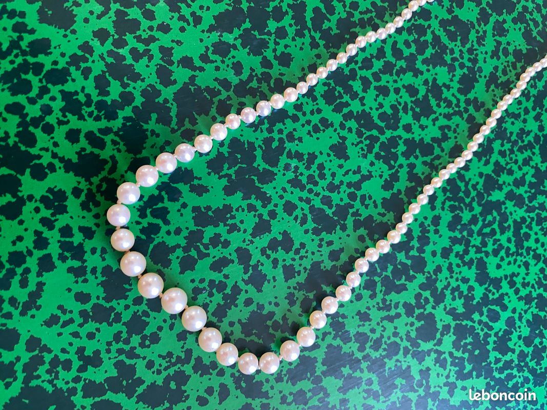Collier De Perles De Culture Ancien - 123 Perles, Fermoir Or 18k, Longueur 66 Cm - Occasion