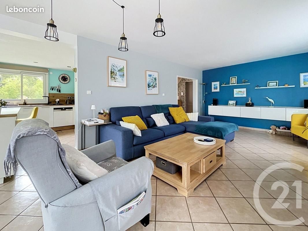 Maison 7 pièces 172 m² · à Saint-Bonnet-près-Riom · 172 m² · 355 000 €