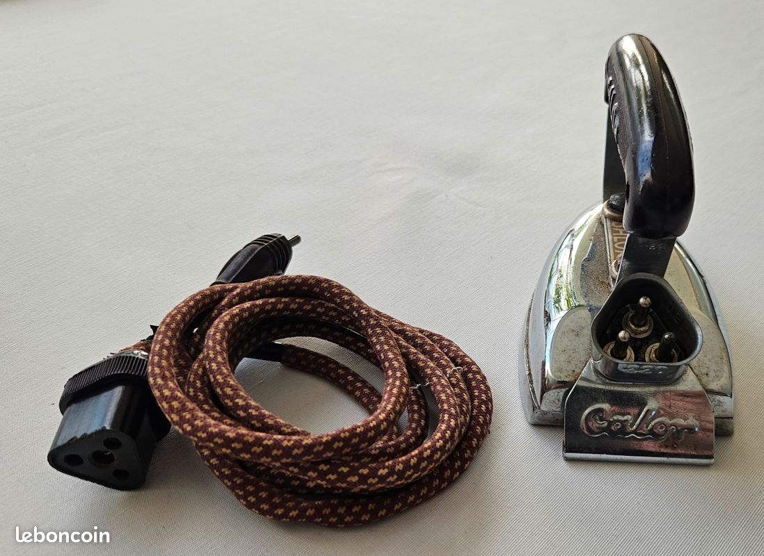 Fer à Repasser De Voyage Vintage Pifco – Pliable, Avec étui, Fonctionnel, état Impeccable