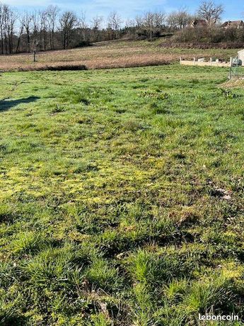 Terrain 3 159 m² Lunas