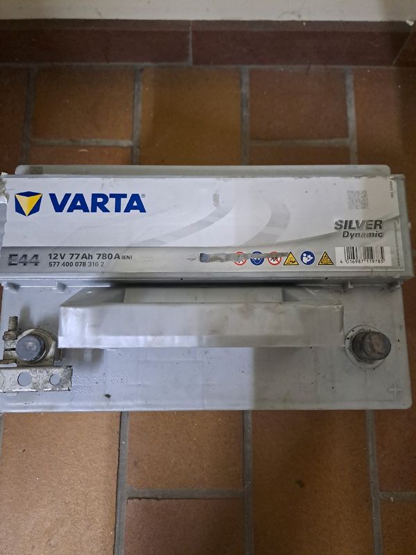 Batterie Varta E44 7ah-780a - Équipement auto