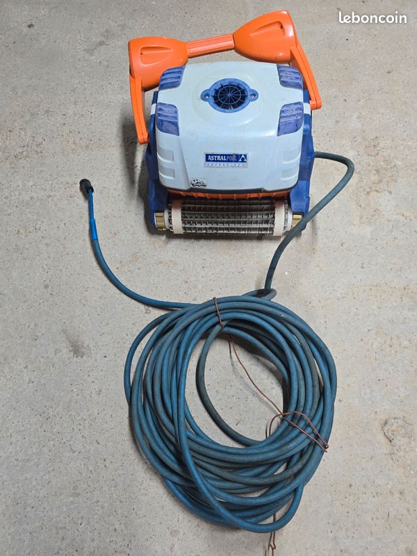 Robot piscine Astrapool Superkleen Dolphin (image 1)