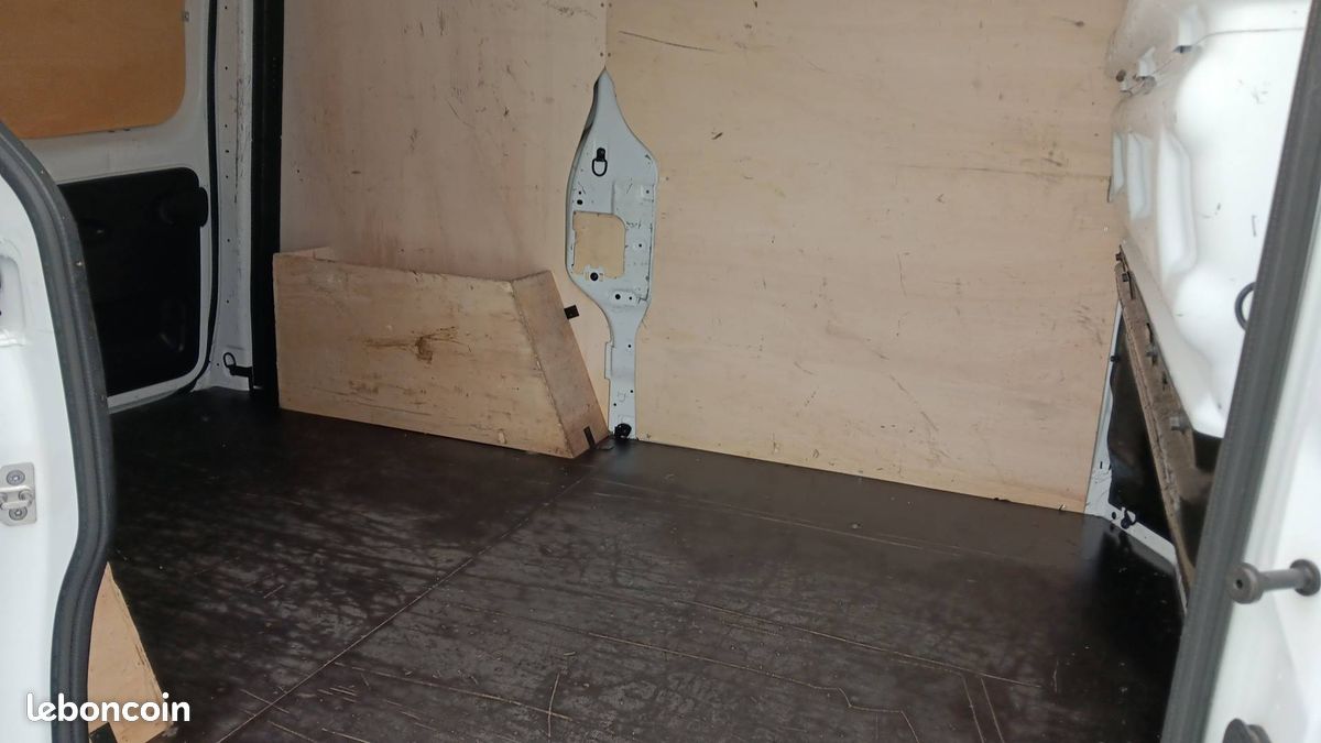 Renault trafic fgn l1h1 3000 kg blue dci 130 (image 13)