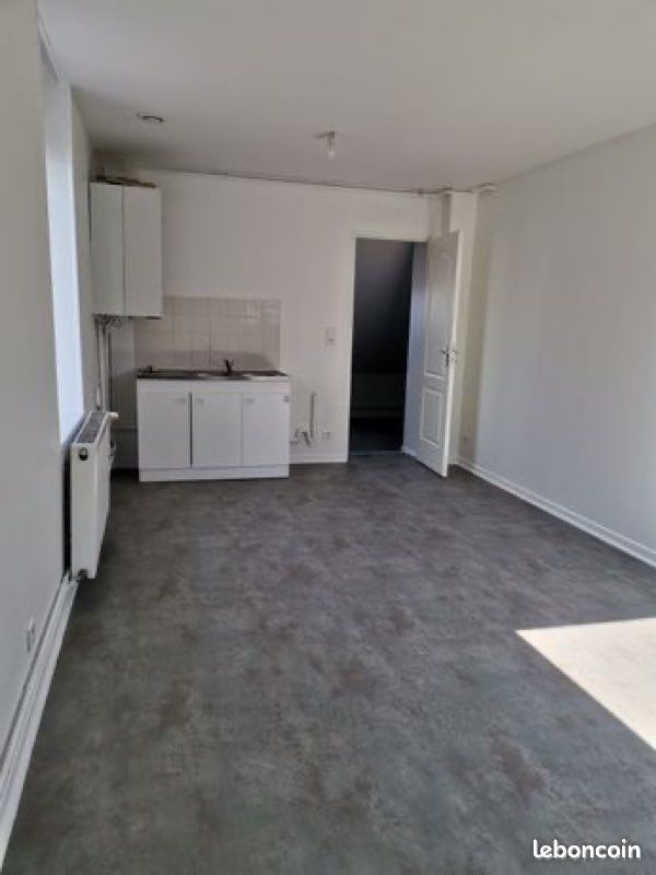 Appartement 3 pièces 65 m² · à Charleville-Mézières · 65 m² · 520 €