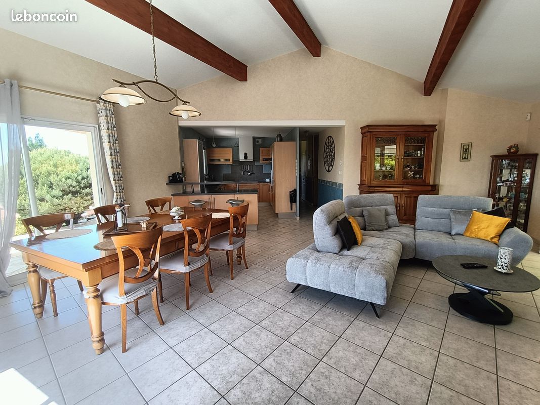 Maison 5 pièces 127 m² · à Roche-la-Molière · 127 m² · 379 000 €