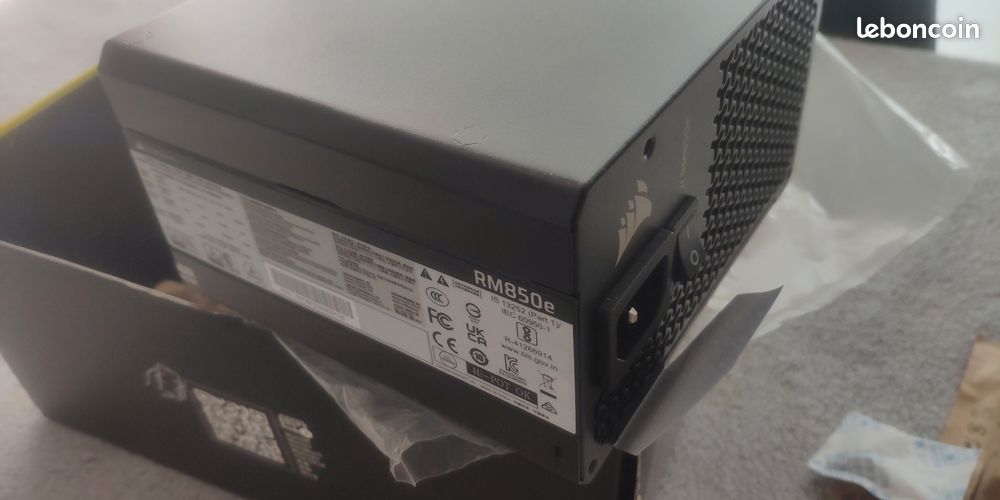 Corsair RM850e, état neuf, alimentation ATX pour PC (image 5)