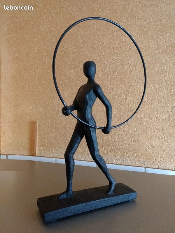 Figurine statuette (image 10)