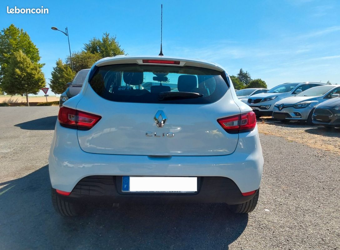 Renault Clio 4 1,2 16V 75ch Finition Trend (image 4)
