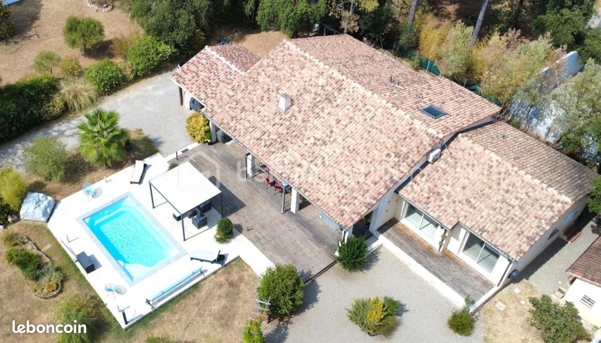 Maison 5 pièces 171 m² · à Vidauban · 171 m² · 565 000 €