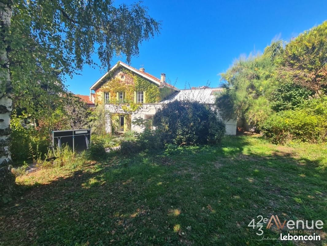 Maison 7 pièces 167 m² · à Saint-Étienne · 167 m² · 410 000 €