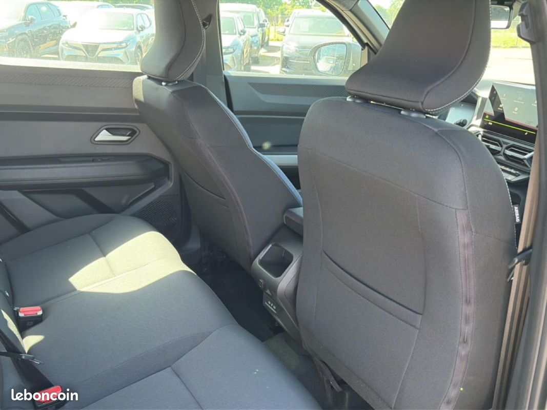 DACIA DUSTER 1.2 hybrid-g 150 expression 4x4 (image 29)