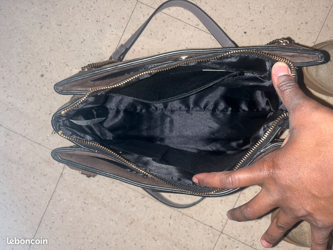 Sac Bandoulière River Island Noir Et Doré - Taille Moyenne - Neuf Sans étiquettes