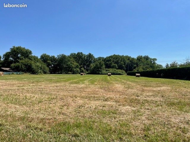 Terrain 3 500 m² Galgon · 115 000 €