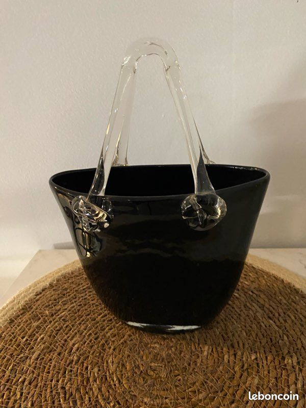 Magnifique Vase Panier "Sac à Main" en Verre Soufflé – Noir & Transparent (image 3)