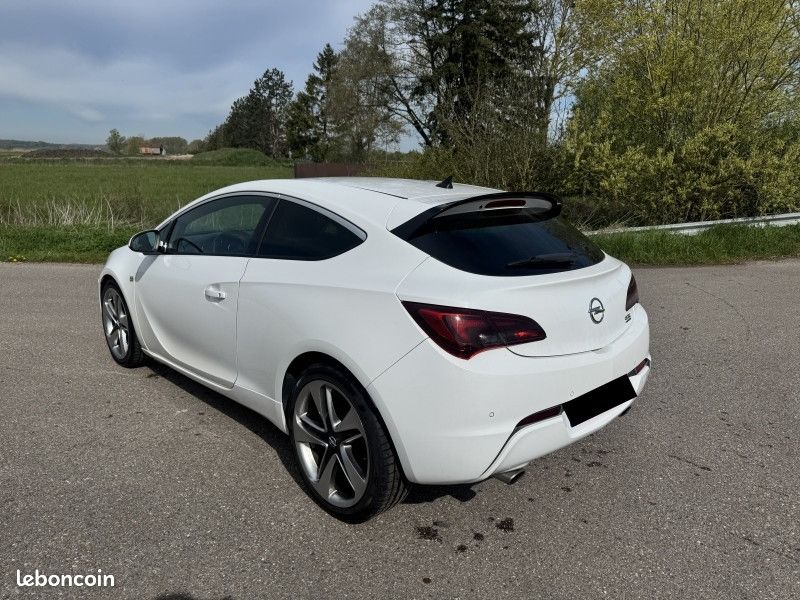 Opel ASTRA GTC 2.0 CDTI Biturbo (image 4)