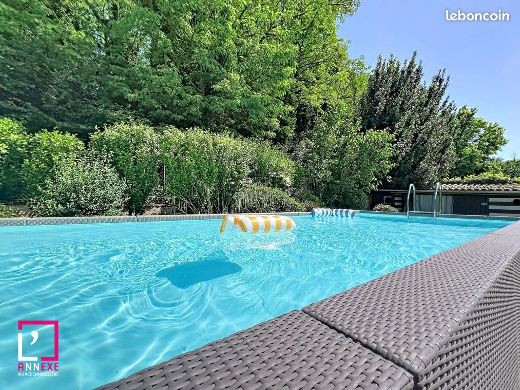 Ventes immobilières - Propriété 8 pièces 167 m²