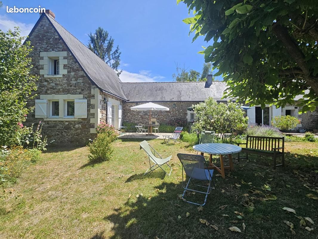 Maison 7 pièces 192 m² · à Blaison-Saint-Sulpice · 192 m² · 379 800 €