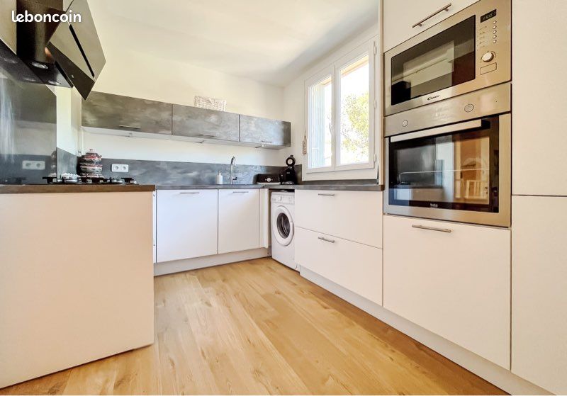 Appartement 5 pièces 97 m² · à Aix-en-Provence · 97 m² · 359 000 €