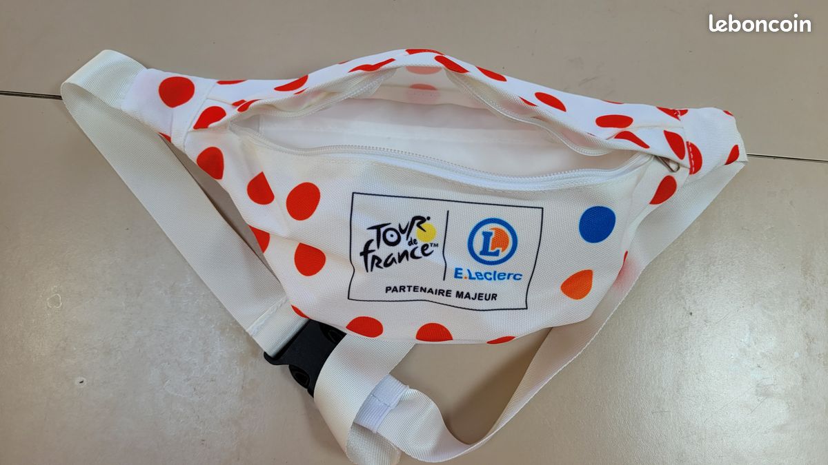 Sac banane et jeu de cartes Leclerc Accessoires Bagagerie