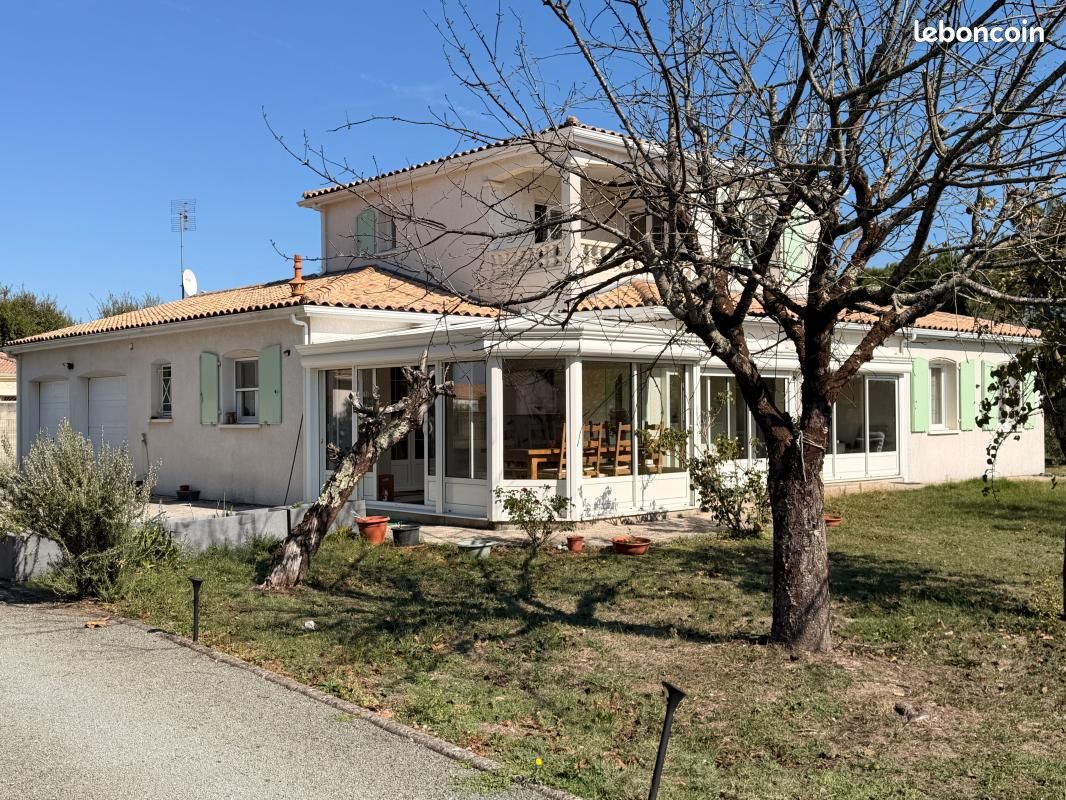 Maison 5 pièces 172 m² · à Étaules · 172 m² · 449 900 €