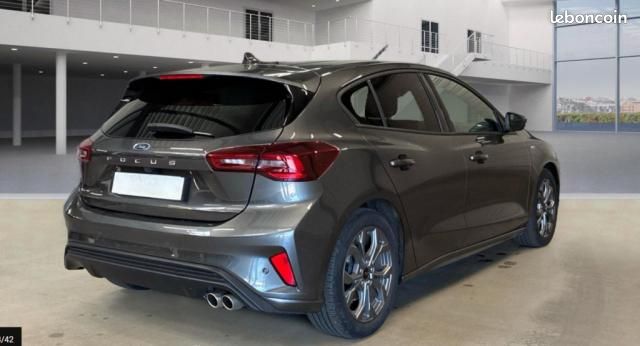 Ford Focus 1.0 Flexifuel 125 S&S mHEV ST-Line X (image 3)