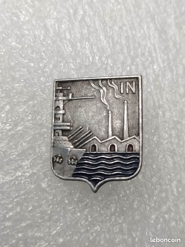 Insigne Marine VAR Pétrolier AUGIS SB Lyon, Bon état, Collection