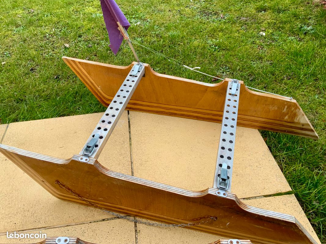 2 LUGES écarteurs pour pêche à la traîne - Sport & Plein air