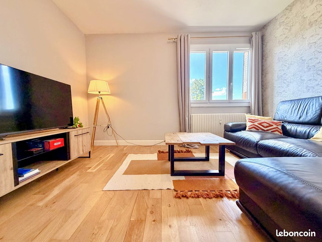 Appartement 5 pièces 101 m² · à Corbelin · 101 m² · 159 000 €