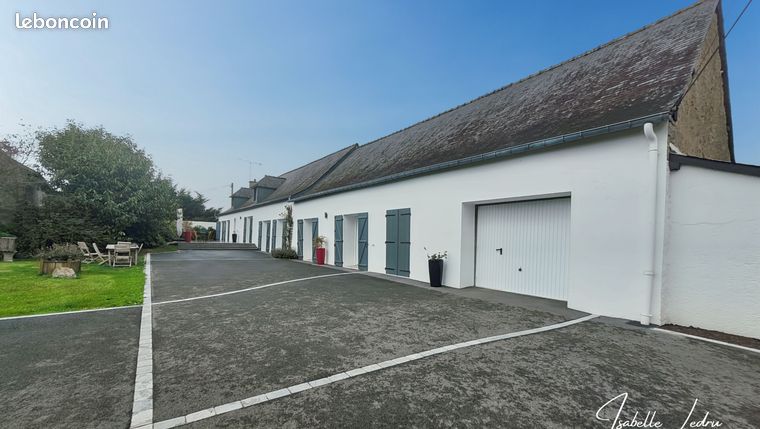 Maison 7 pièces 235 m²