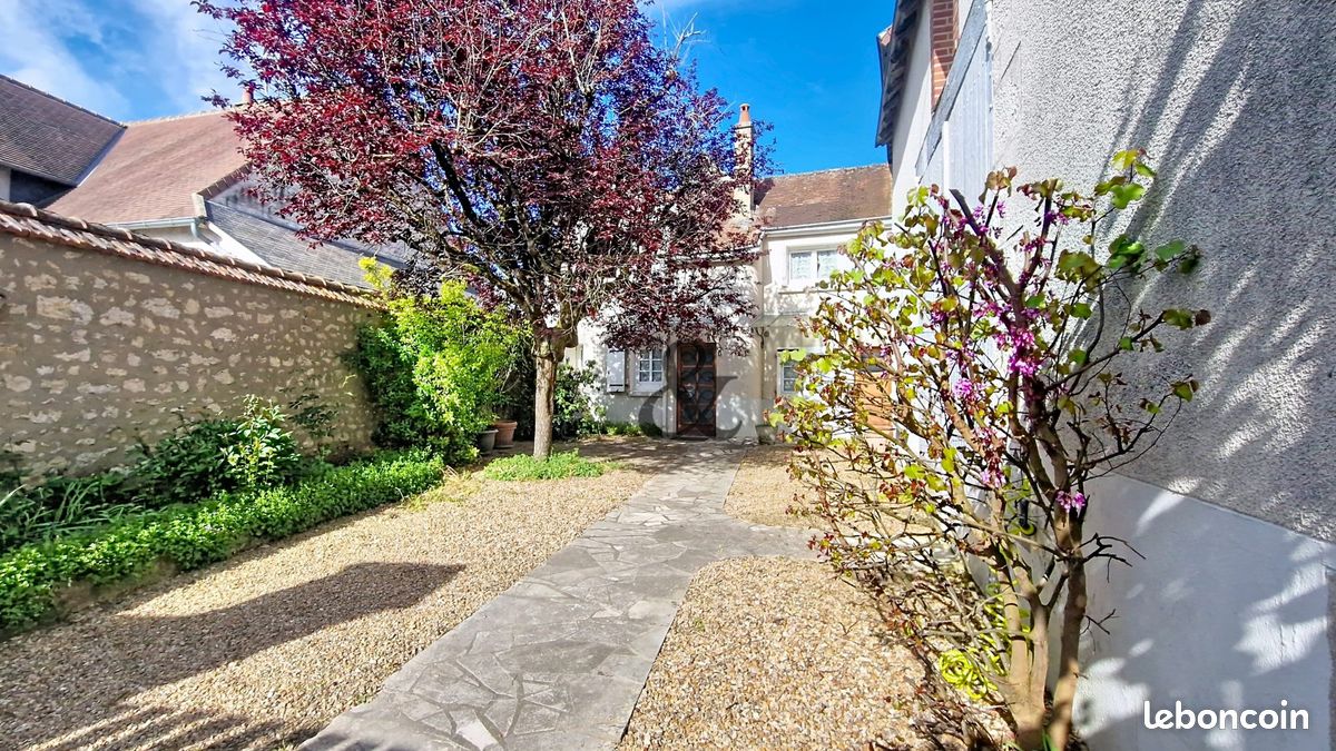 Maison 7 pièces 126 m² · à Blois · 126 m² · 159 000 €