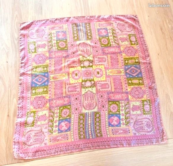 Foulard soie vintage 77 x 77 cm (image 1)