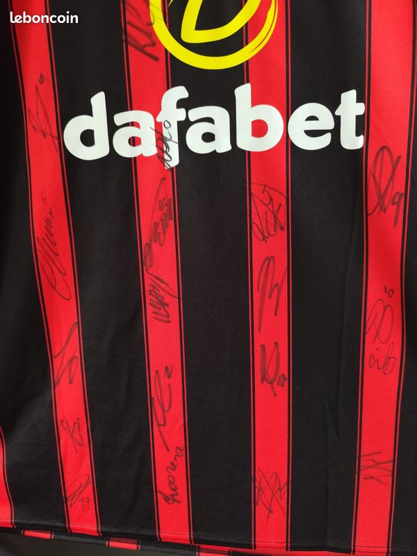 Maillot VfB Stuttgart Signé Par L'équipe 22/23, Jako, Taille L, Gagné Sur Sorare