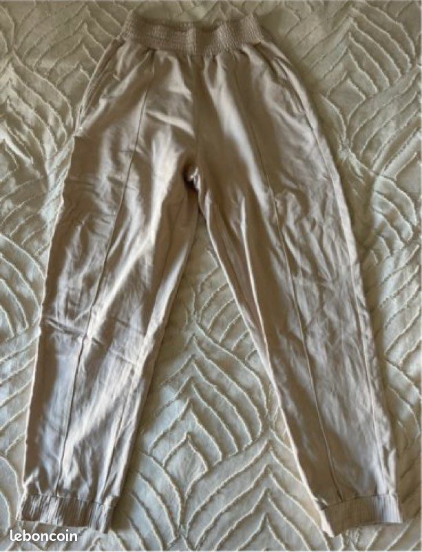 Jogging beige (image 1)