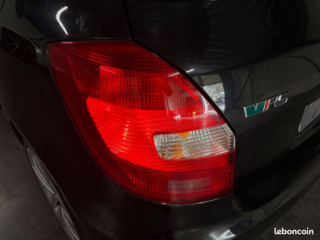 Skoda FABIA 1.4 tsi 180 rs RS DSG - RADAR - GPS - REGULATEUR (image 26)