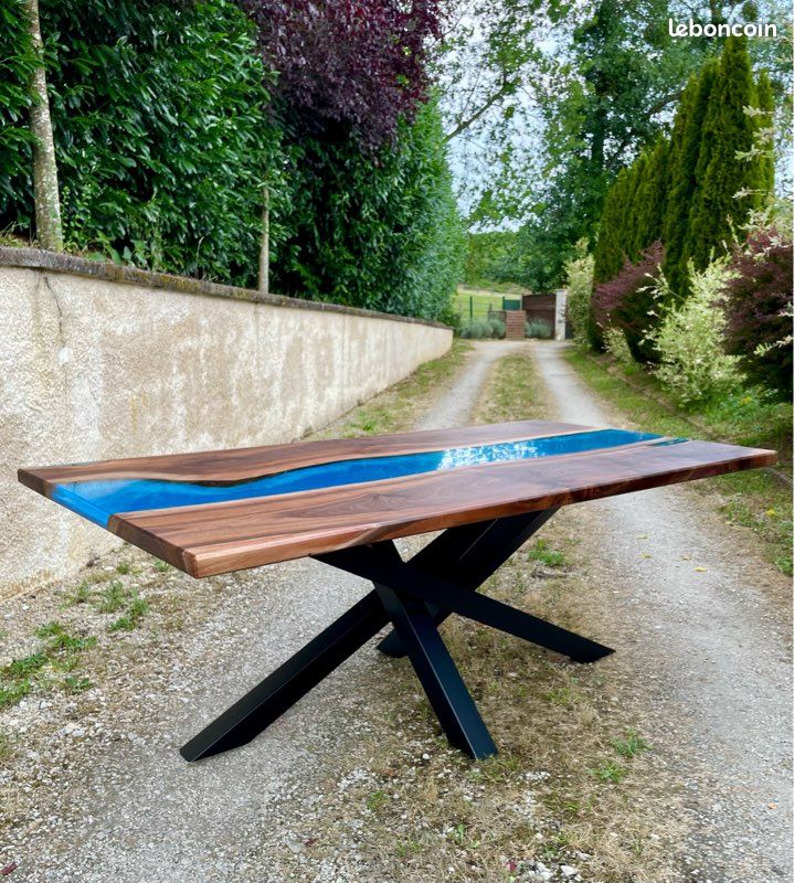 Réalisation table riviere mobilier bois résine epoxy (image 9)