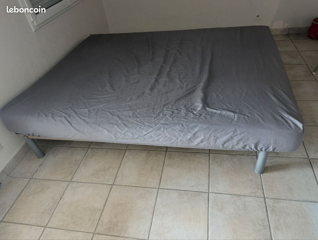 Lit 2 personnes (image 1)