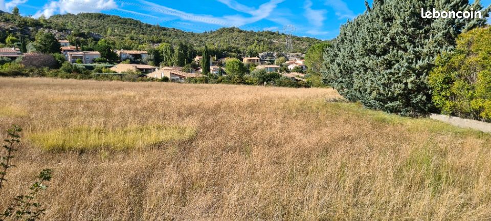 Terrain 676 m² · à Peipin · 70 000 €
