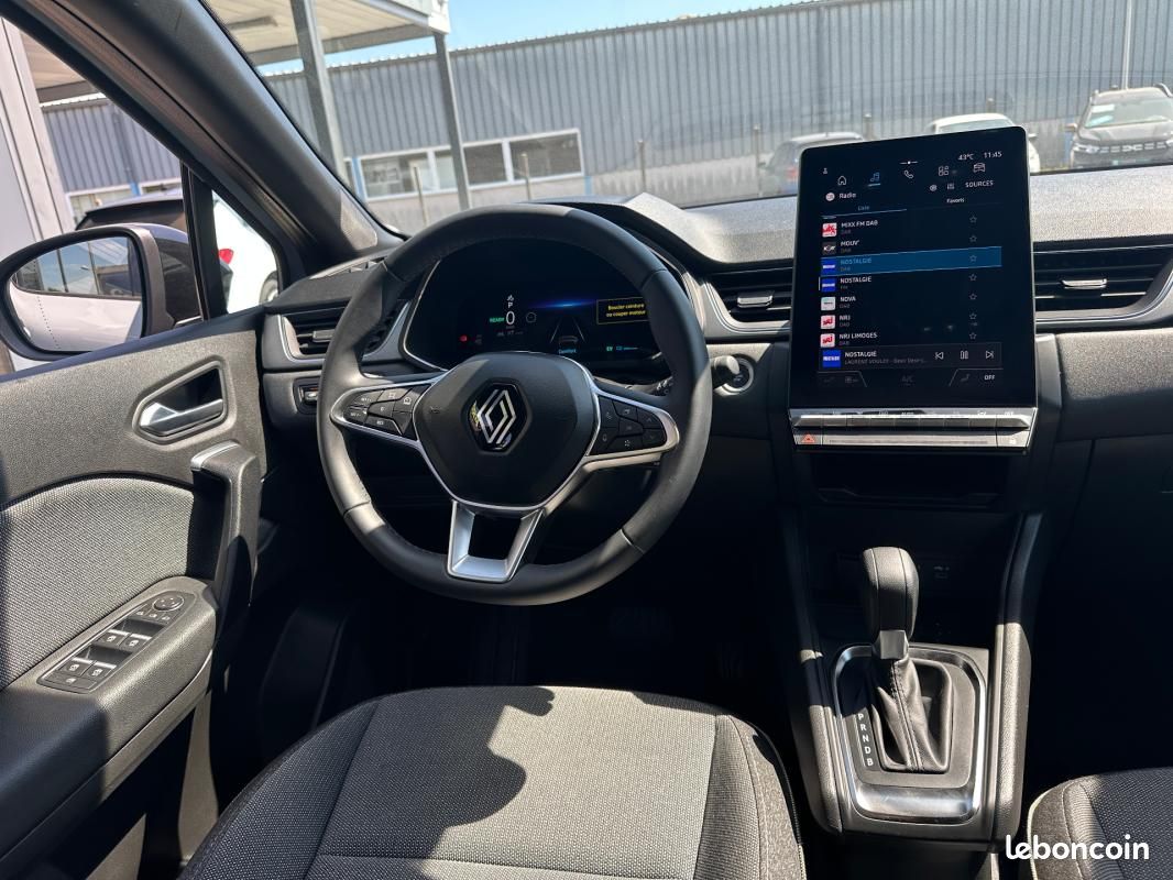 Renault Captur E-Tech full hybrid 145 ch Techno (image 8)
